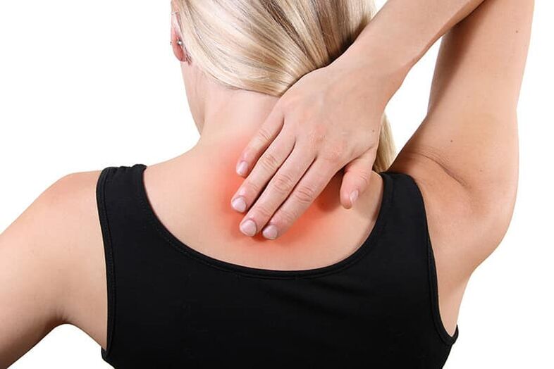 bolečina v vratu - simptomi cervikalne osteohondroze pri ženski