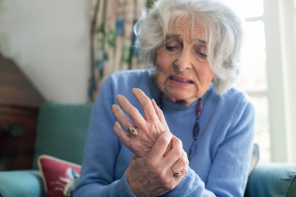 artroza sklepov rok pri starejši ženski